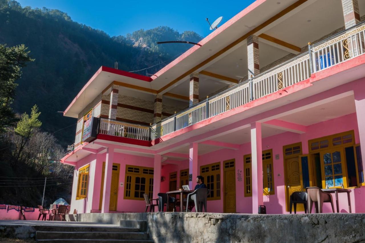 Chojh Inn Cafe & Homestay Kasol Exterior photo