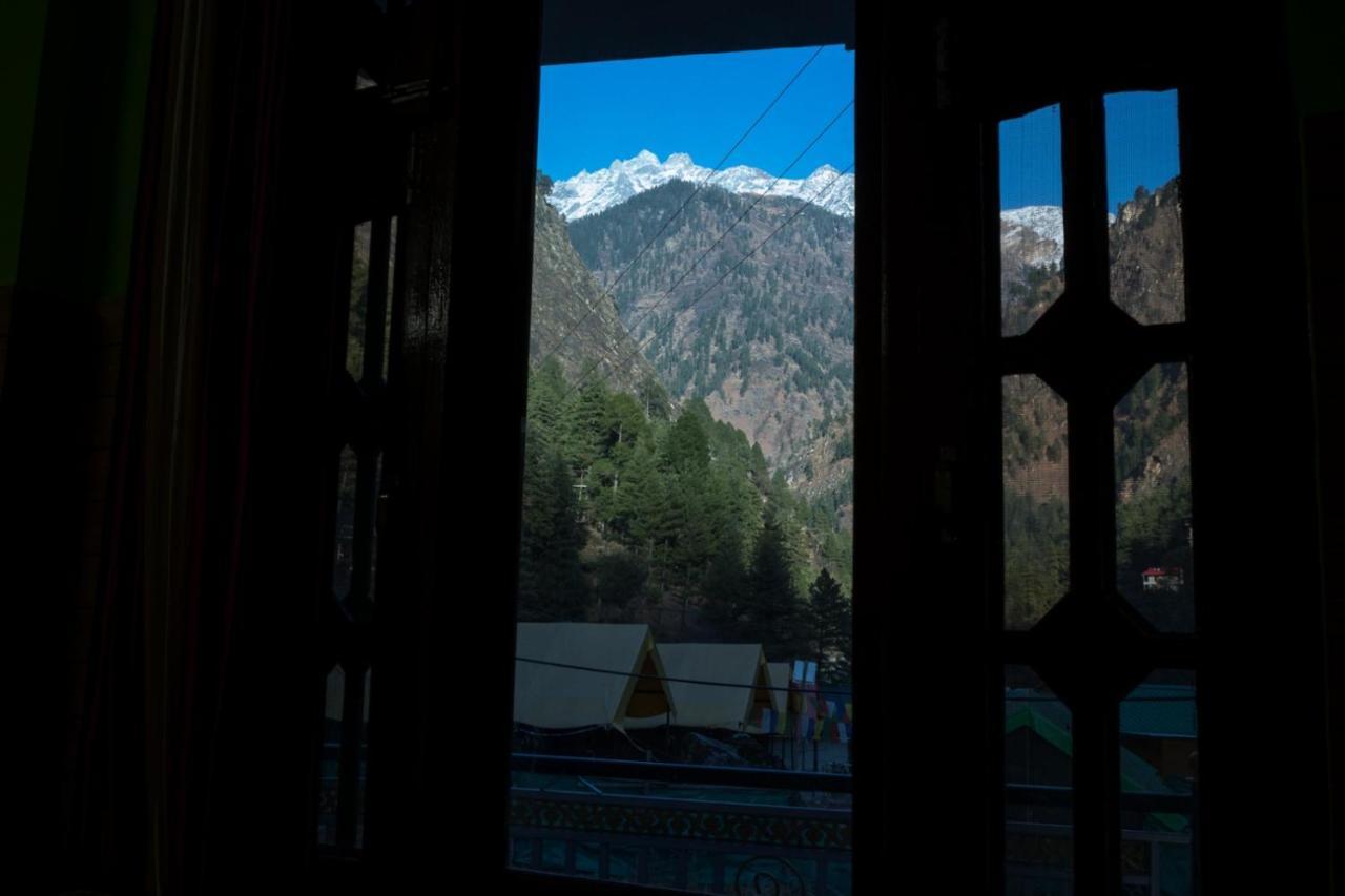 Chojh Inn Cafe & Homestay Kasol Exterior photo